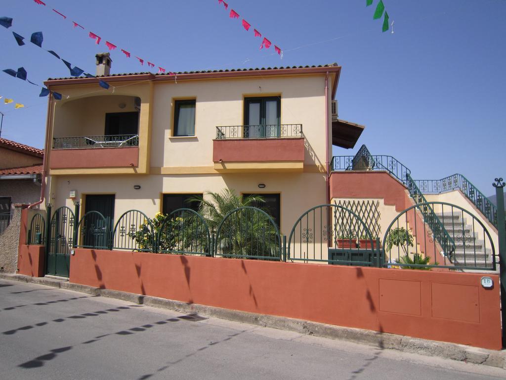Casa Vacanze - Villa San Pietro מראה חיצוני תמונה